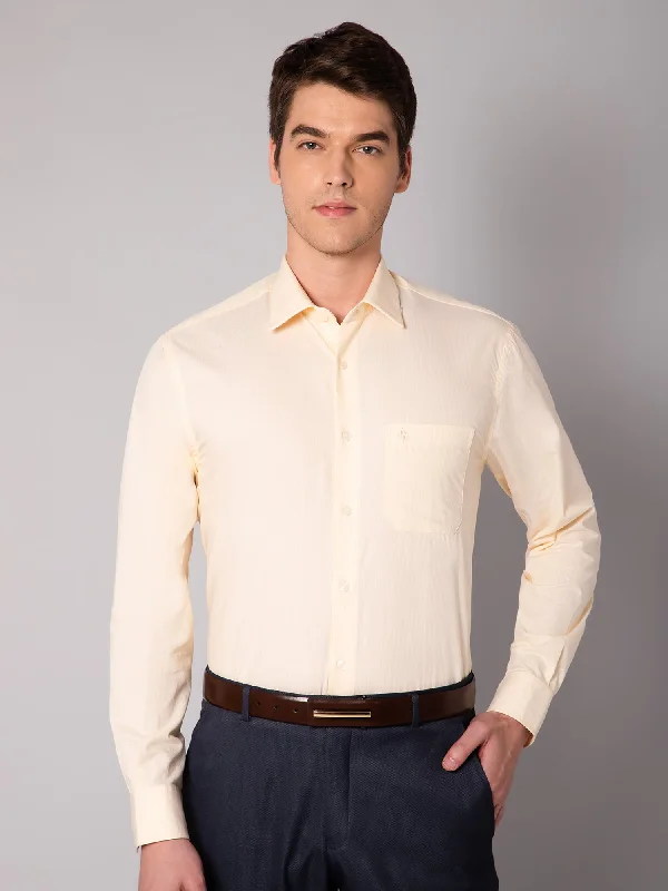 Men's Light Yellow Formal Self Textured Full Sleeve Shirt