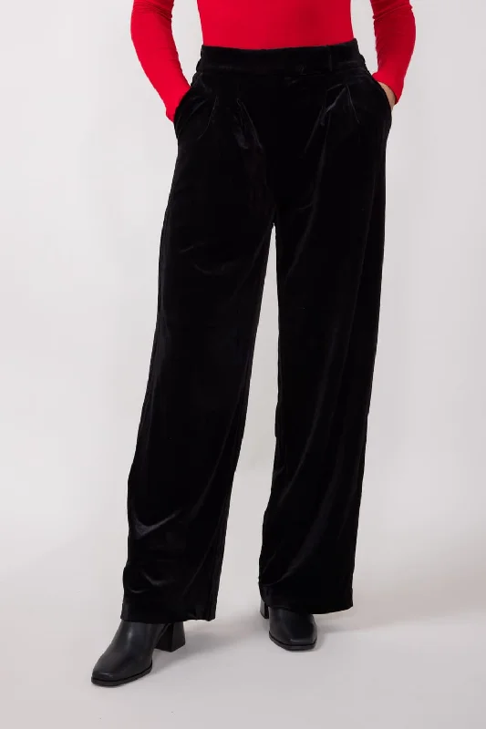 Velvet Pleated Trouser Pants for Women in Black | NP70304-BLACK