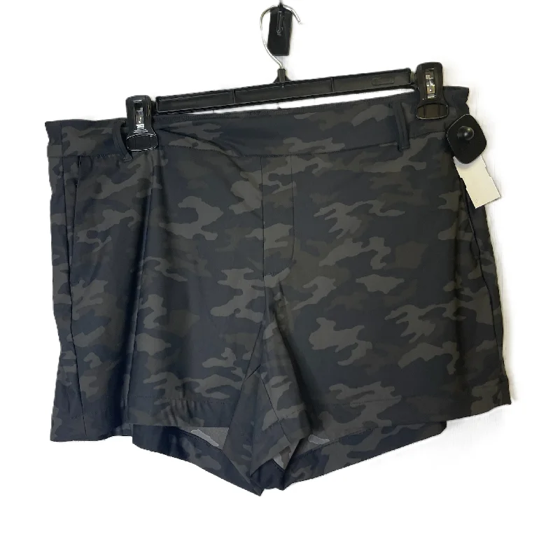 Shorts By Spanx In Camouflage Print, Size: Xl